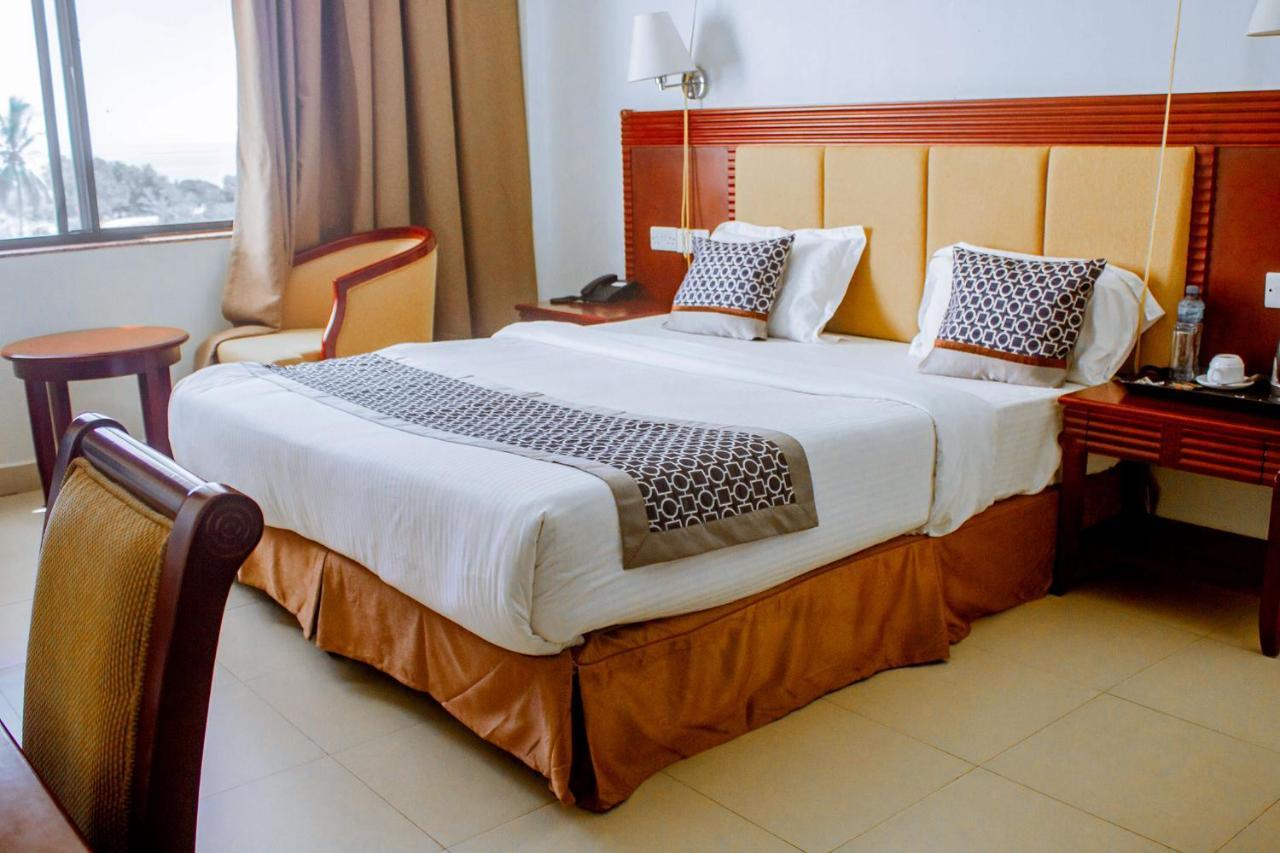 מטווארה Luwa Evergreen Hotel מראה חיצוני תמונה